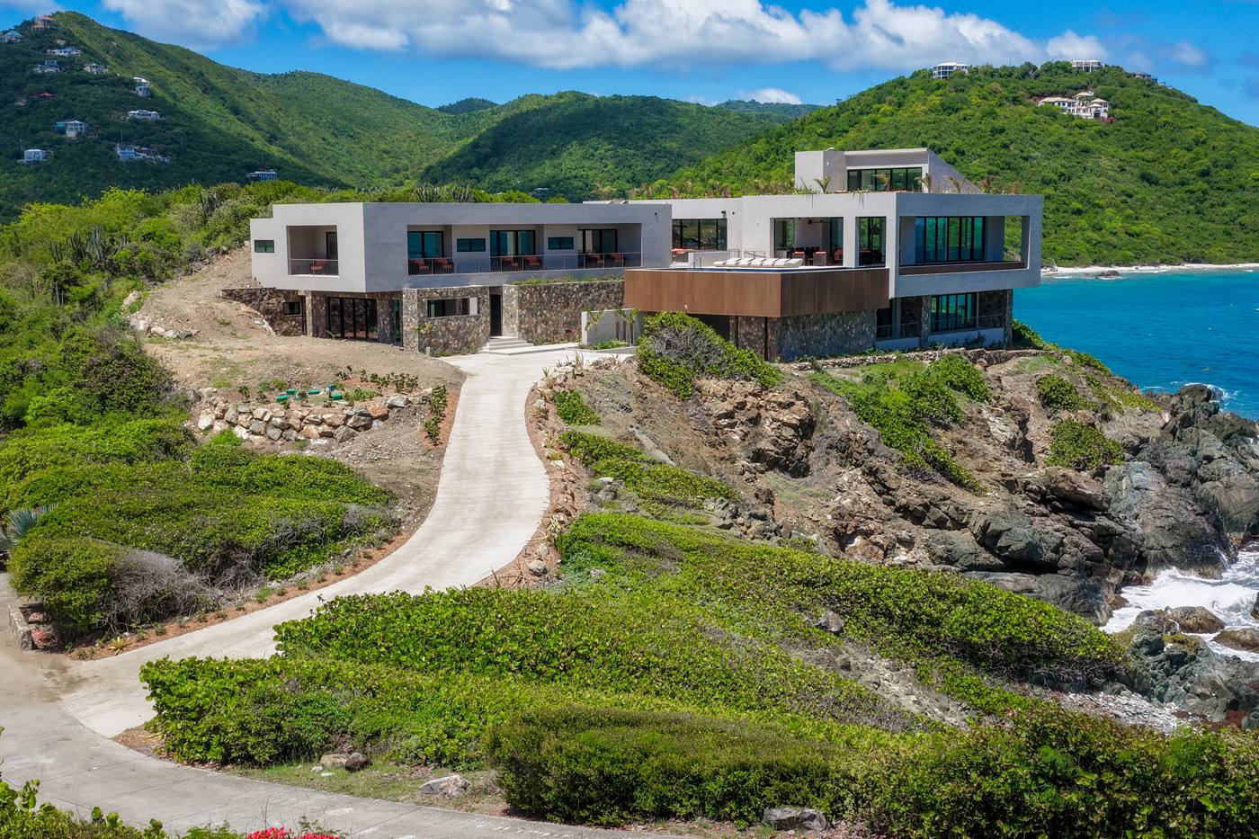 Casa Xubi waterfront villa pool
